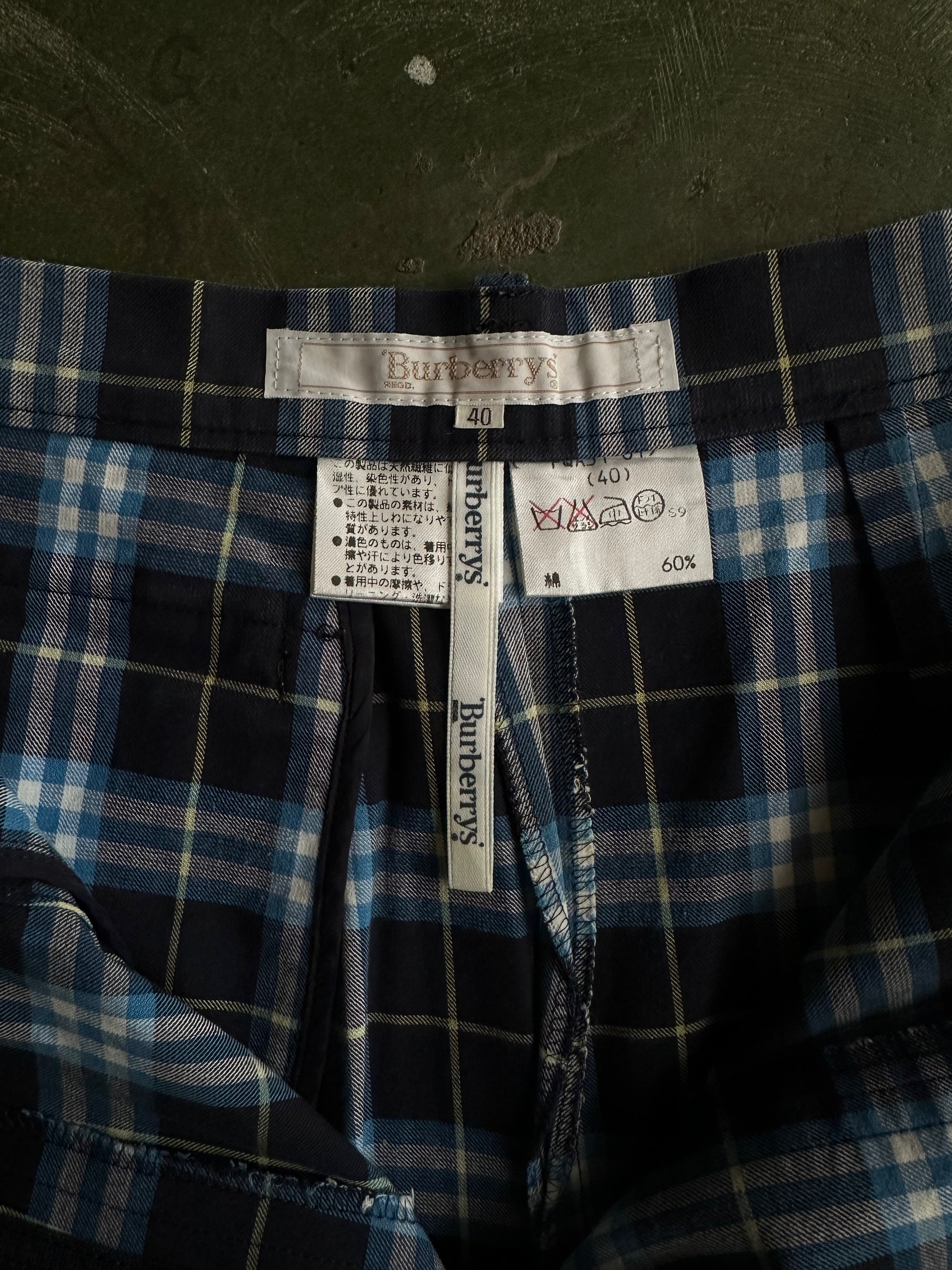 Vintage 90s Burberrys Nova Check Shorts (26) – Room On Fire