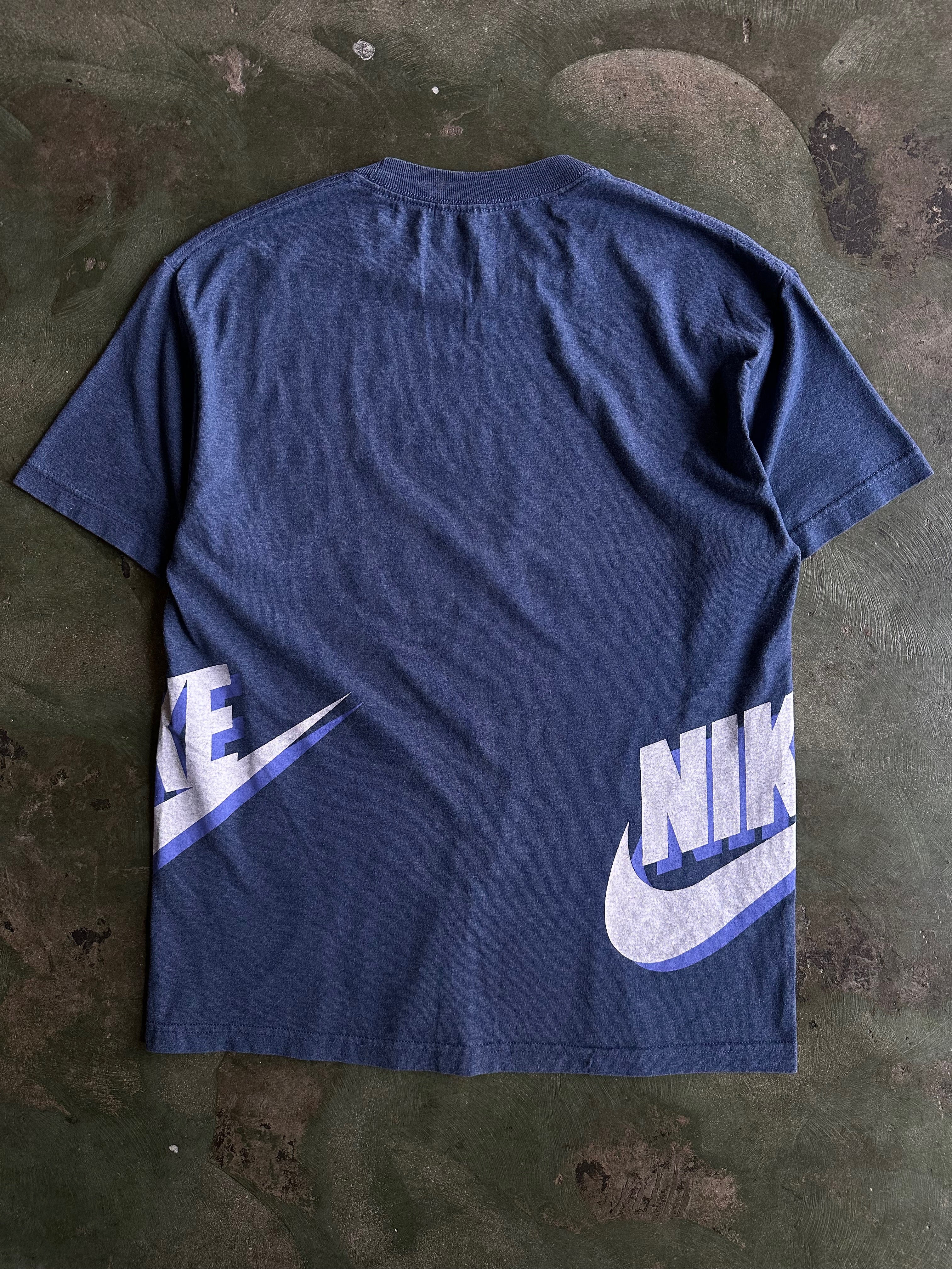 Nike t hotsell shirt 90s